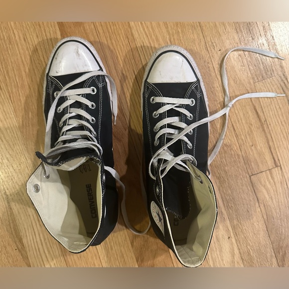 Converse Chuck Taylor Men’s All Star Canvas Black/White High-Top Sneakers(12) - Picture 2 of 11